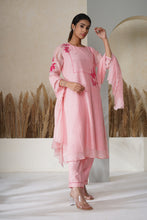 Load image into Gallery viewer, Gul Rani Kurta Set
