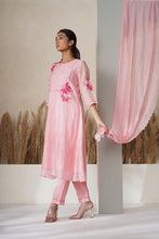 Load image into Gallery viewer, Gul Rani Kurta Set
