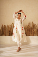 Load image into Gallery viewer, Iris Block Print Kurta Set
