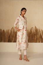 Load image into Gallery viewer, Dragon Fly White Kurta Set
