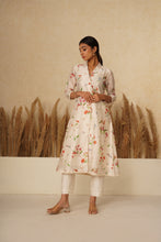 Load image into Gallery viewer, Dragon Fly White Kurta Set
