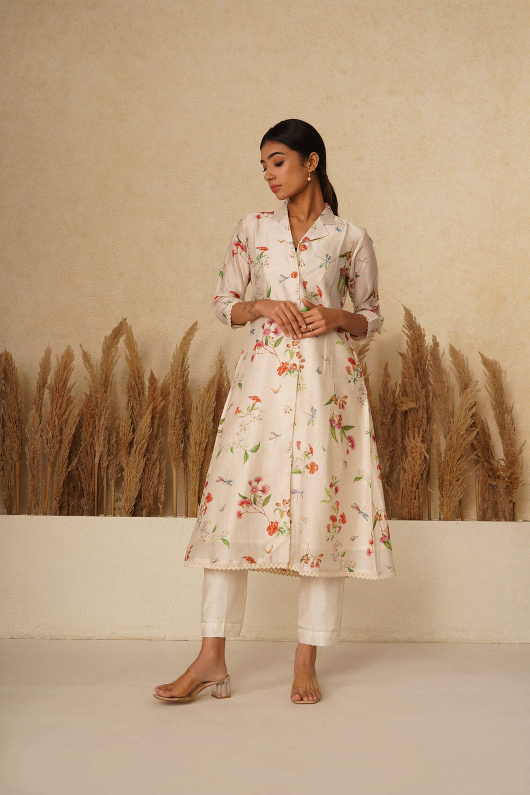 Dragon Fly White Kurta Set